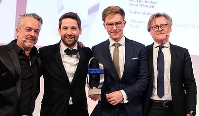 Foto der Gewinner des Wissenschaftspreises 2020 in der Kategorie Startup auf der Gala