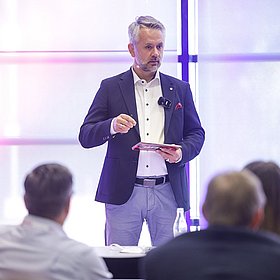 Michael Jaschek, Senior Manager Logistics Sourcing & Partners MediaMarktSaturn Ein Bild von Michael Jaschek auf dem ECR Tag 2025